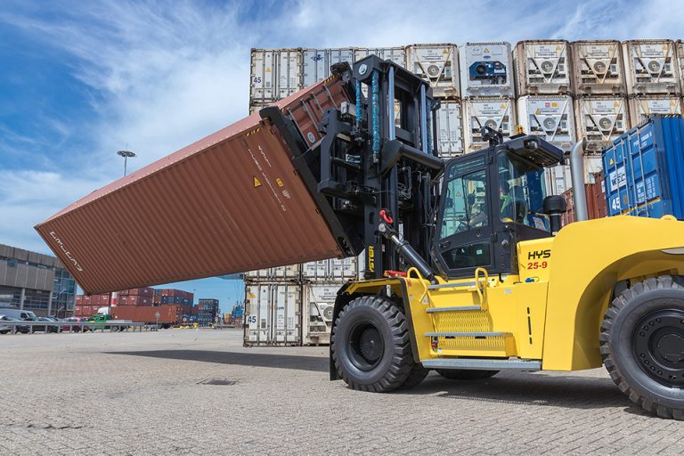 Hyster optimises container repair yard handling