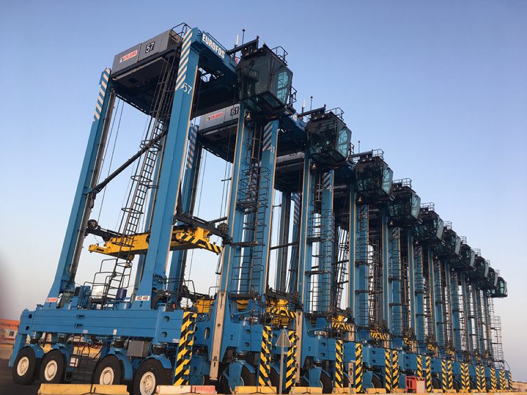 First delivery of new straddle carriers